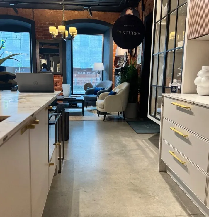 Loyiha fotosurati: “Dantone Home” kompaniyasi shourumi, Qozon — Refloor CT-S200 bilan mustahkamlangan beton pol