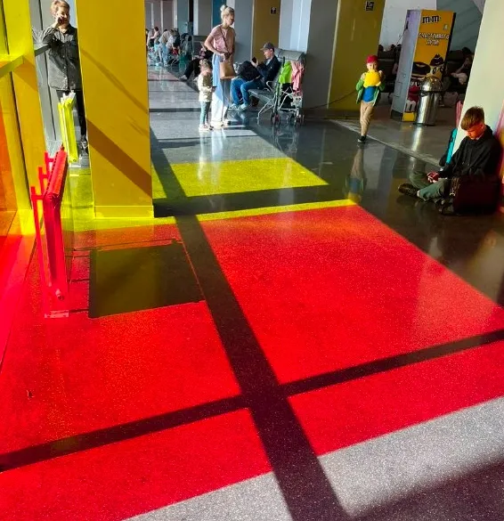 Loyiha fotosurati: «Koltsovo» xalqaro aeroporti, ichki reyslar jo‘nab ketish zonasi, Yekaterinburg